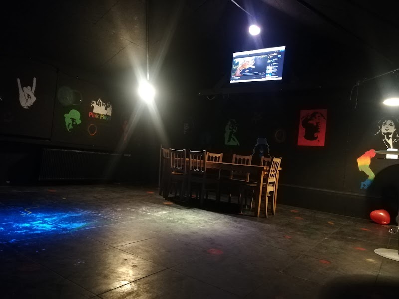 Tiesto Cafe Karaoke